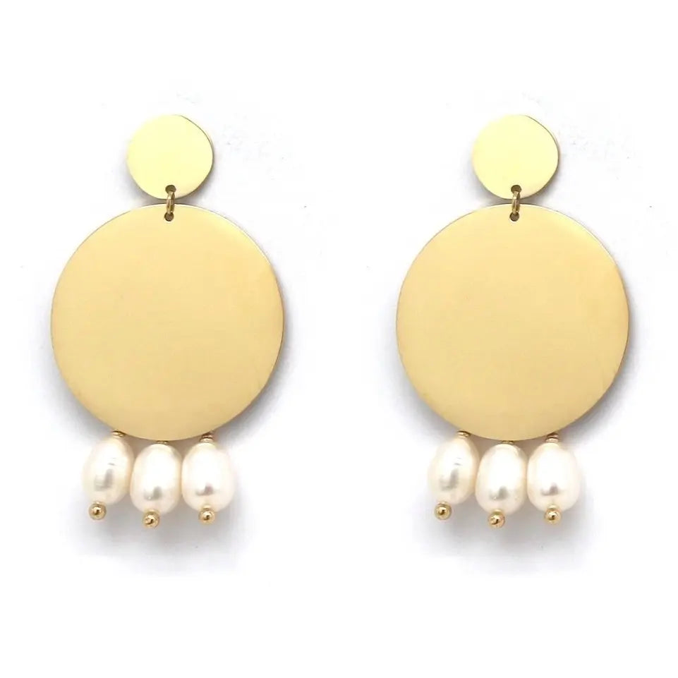 Boucles d’oreilles pendantes rondes en acier inoxydable doré ornées de perles d’eau douce