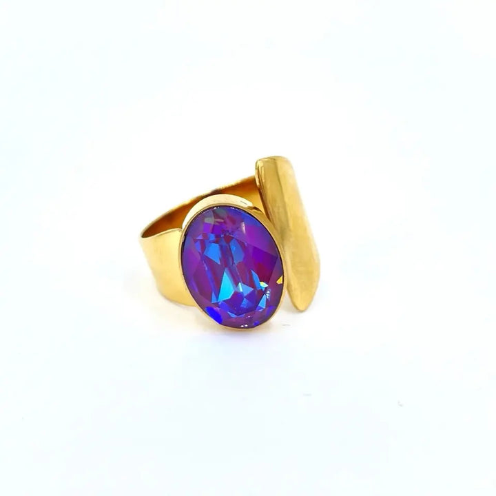 Bague en acier inoxydable ornée d’un cristal burgundy delite