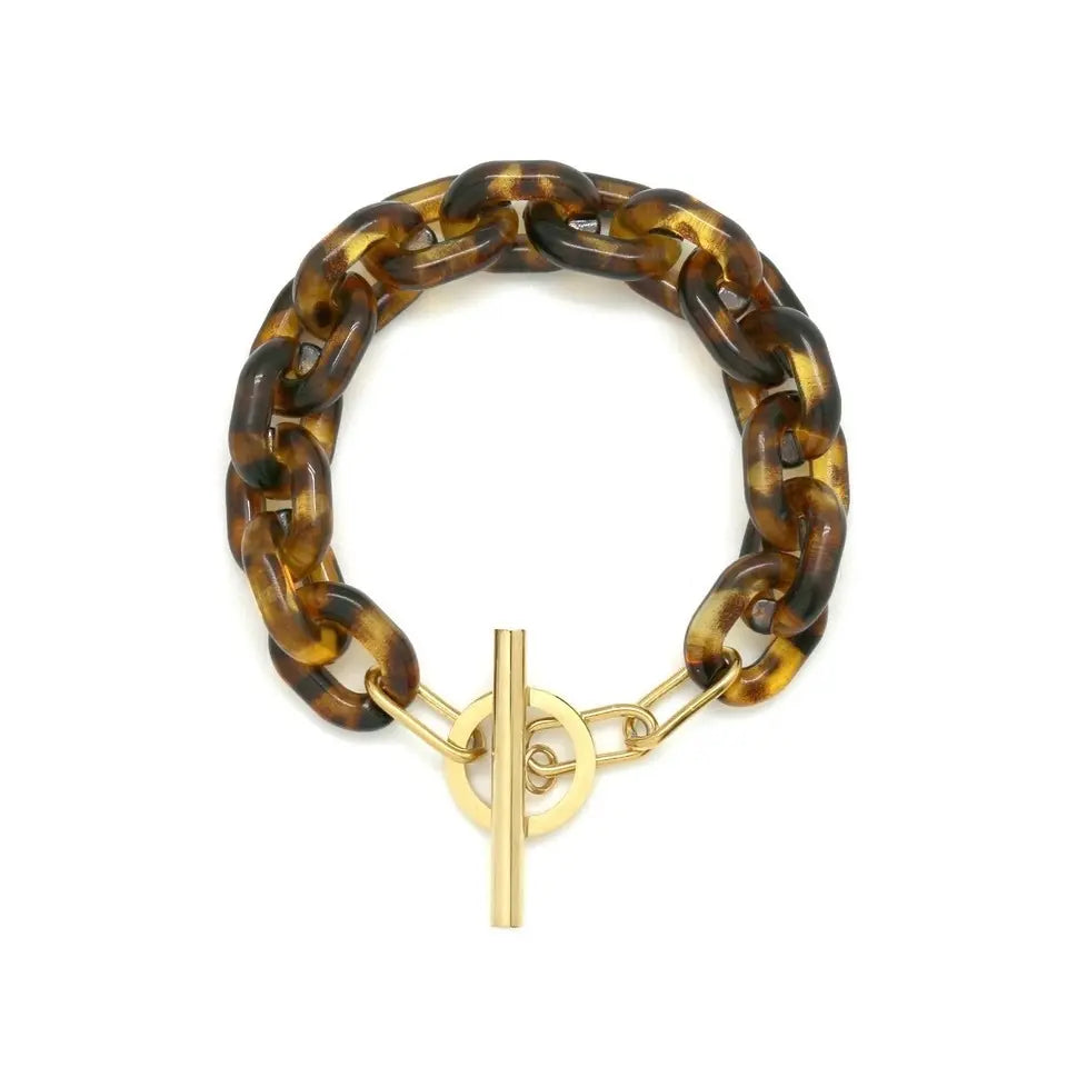 Bracelet fine maille en résine léopard avec fermoir T en acier inoxydable doré.