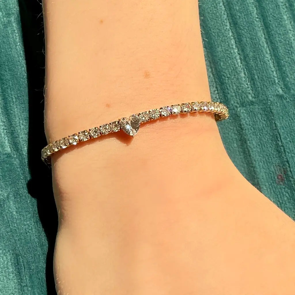 Bracelet Scintillant Monica porté au poignet