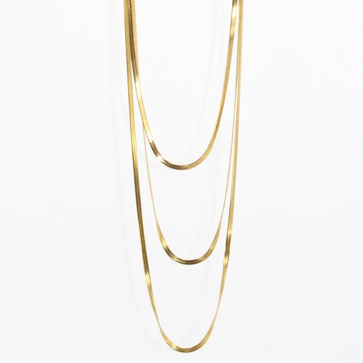 Collier maille serpent en acier inoxydable doré composé de trois rangs