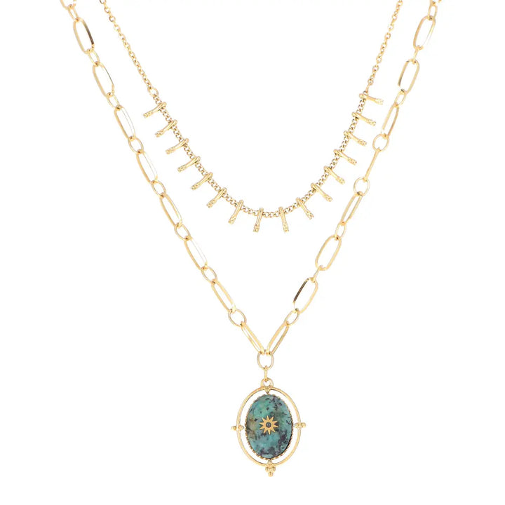 Collier rangs multiples en acier inoxydable doré composé d’une chaine maille fine avec picots et d’une chaine à maillon orné d'un médaillon 2